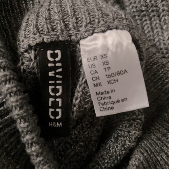 H&M Divided Knit Sweater - Picture 3 of 4